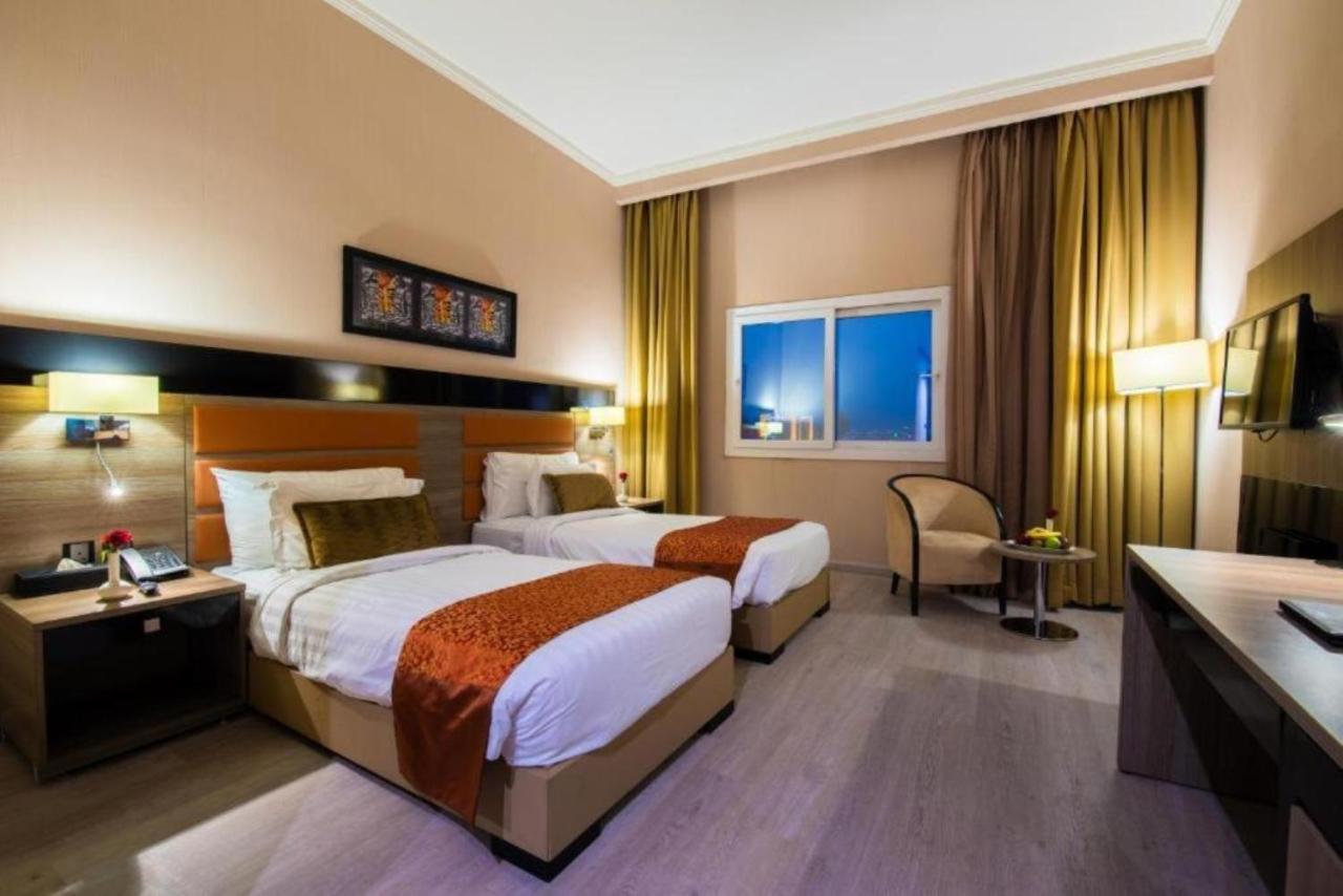 Mira Waterfront Hotel