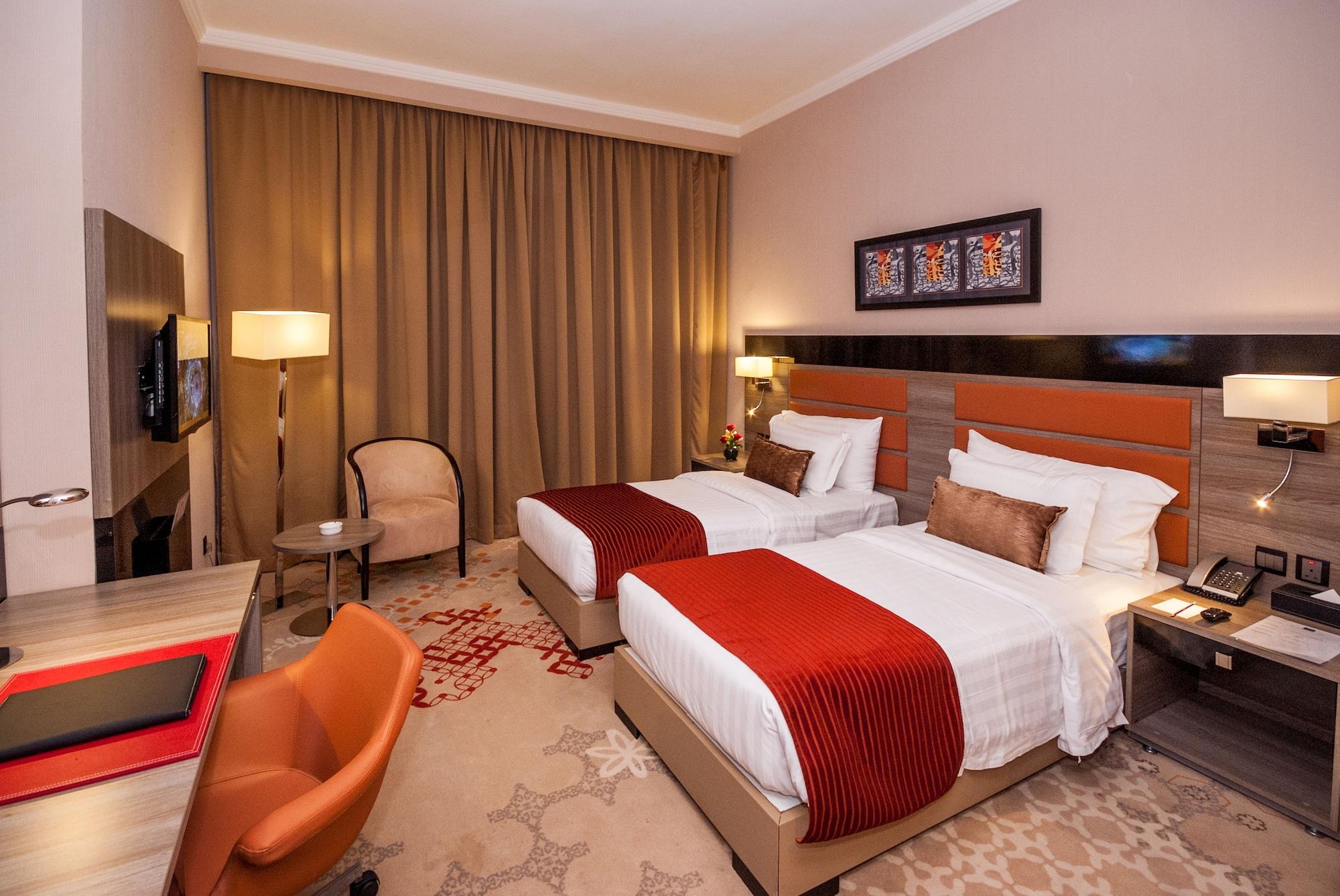 Mira Waterfront Hotel 3*