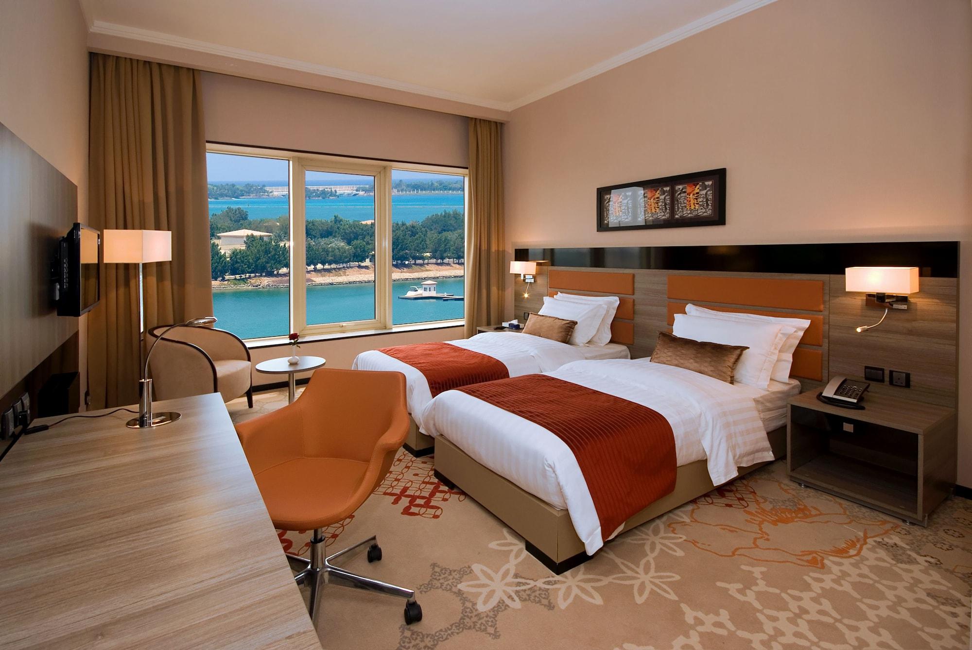 Mira Waterfront Hotel