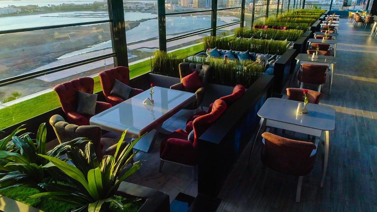 Mira Waterfront Hotel 3*