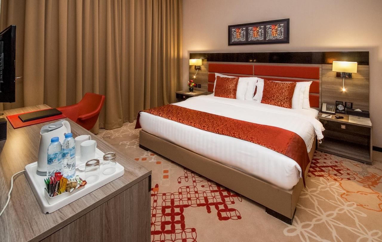 Hotel Mira Waterfront